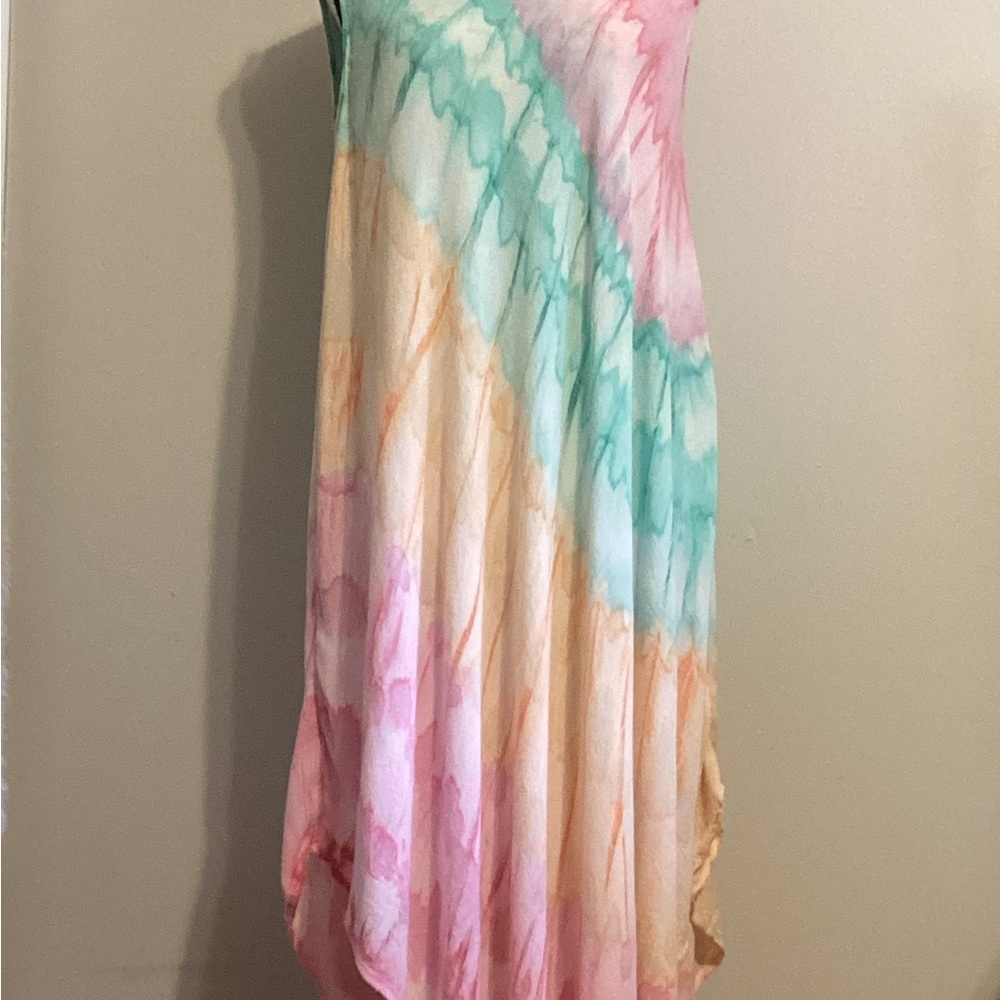 🌴 BEACH COVER UP ☀️ TIE DYE BEAUTIFUL & SOFT HANDKERCHIEF HEM Sz M/L